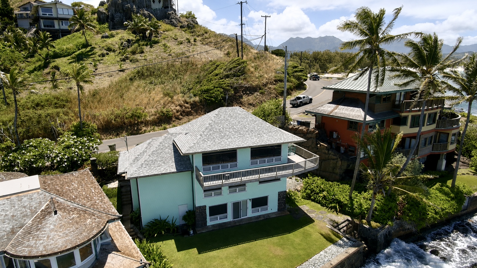 Aerial view of Mermaid Cottage on the Lanikai shoreline